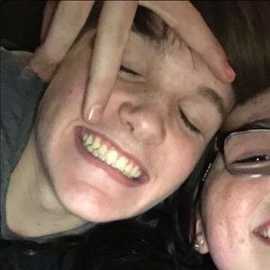 Meet your Posher, Layton